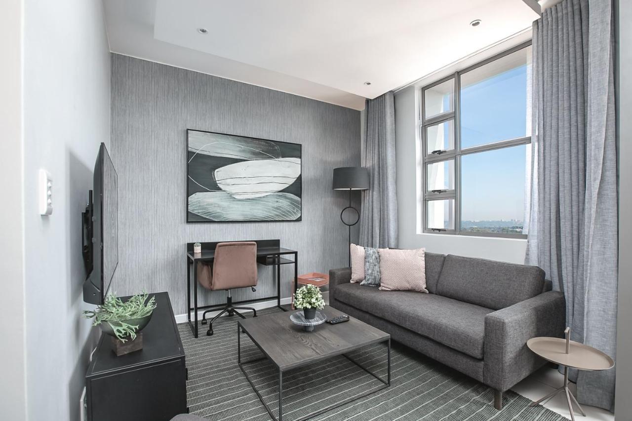 The Median Serviced Apartment Collection Johannesburg Dış mekan fotoğraf