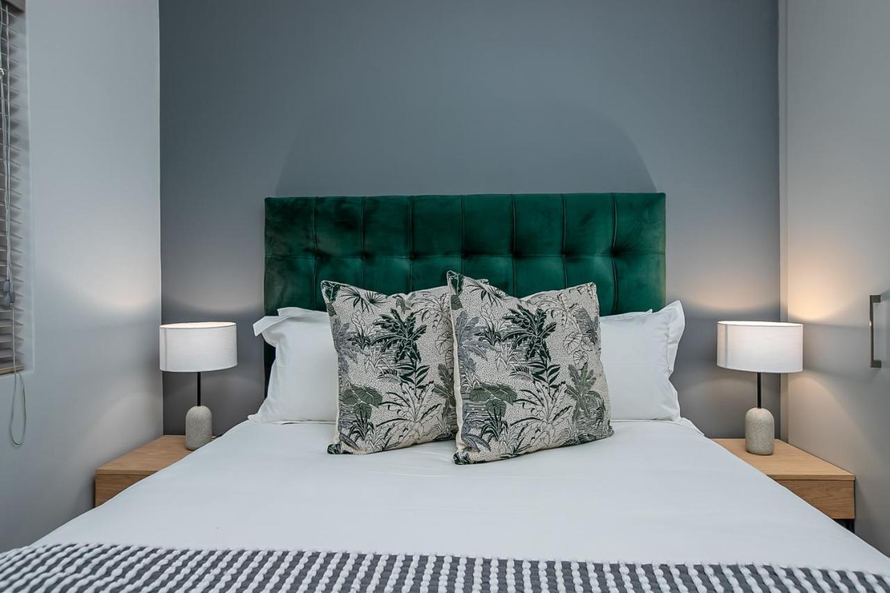 The Median Serviced Apartment Collection Johannesburg Dış mekan fotoğraf