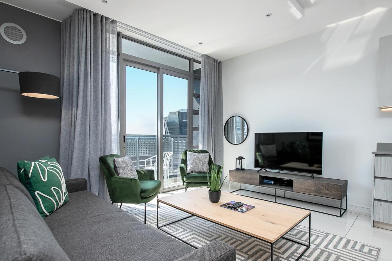 The Median Serviced Apartment Collection Johannesburg Dış mekan fotoğraf
